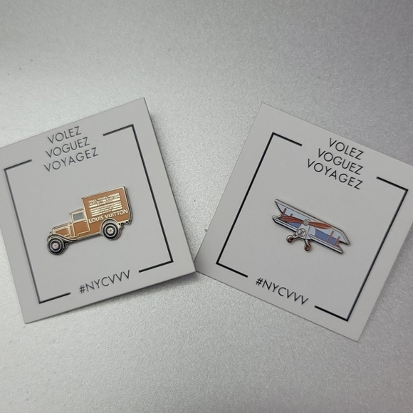 Brand new Louis Vuitton collectors item. Brooch - Picture 1 of 1
